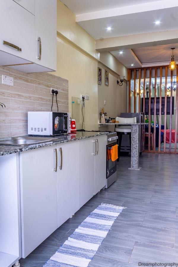 نيروبي 1Bedroom Near Yaya, Kilimani, With Washing Machine المظهر الخارجي الصورة