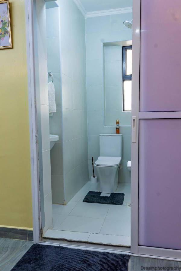 نيروبي 1Bedroom Near Yaya, Kilimani, With Washing Machine المظهر الخارجي الصورة